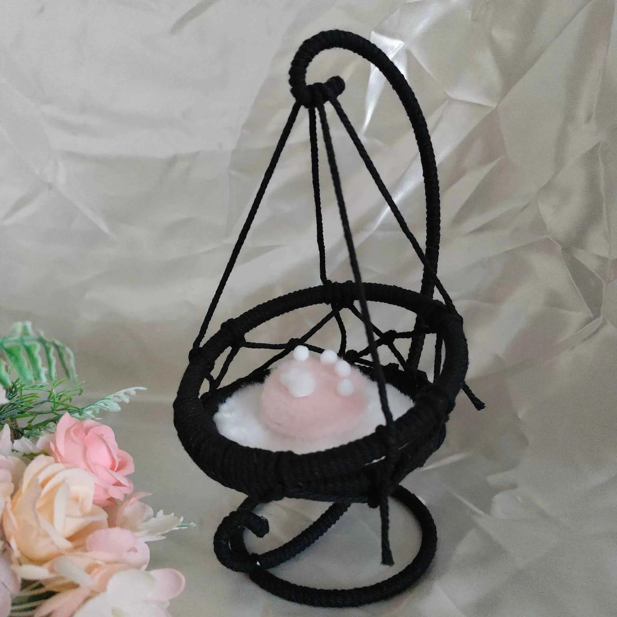 Hanging Basket Chair & Pillow